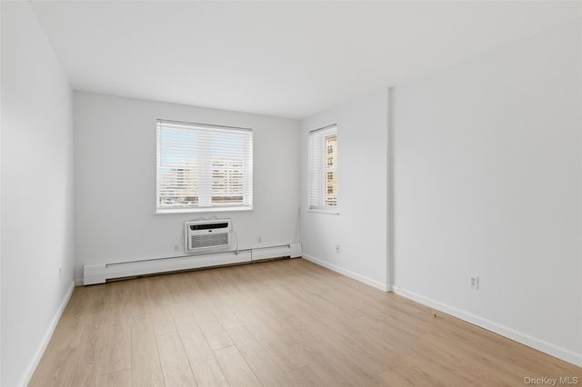 55 Monroe Boulevard 2L, Long Beach, NY 11561