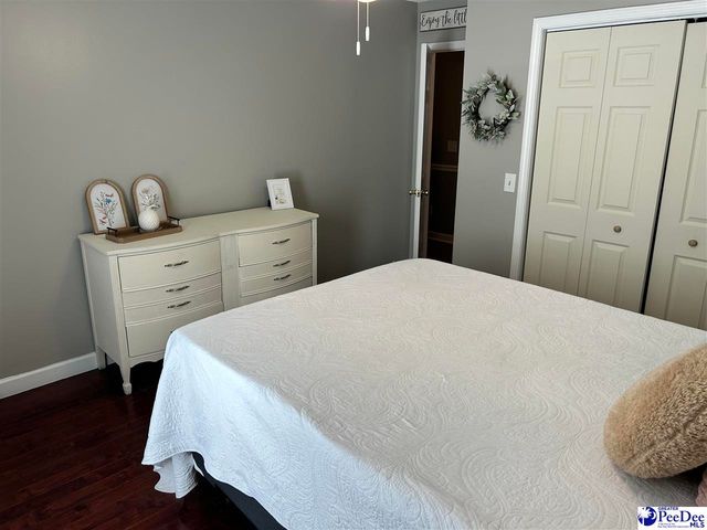 1060 Wellington Dr, Hartsville, SC 29550