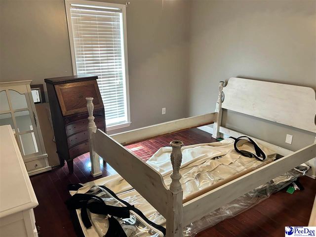 1060 Wellington Dr, Hartsville, SC 29550