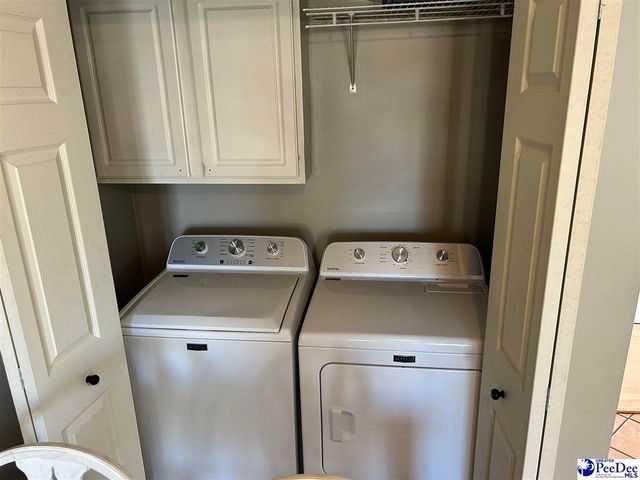 1060 Wellington Dr, Hartsville, SC 29550