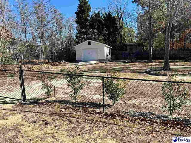 1060 Wellington Dr, Hartsville, SC 29550