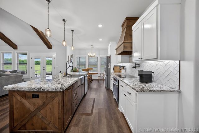 23205 S 4120 Road, Claremore, OK 74019