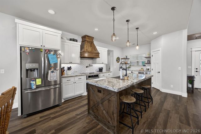 23205 S 4120 Road, Claremore, OK 74019