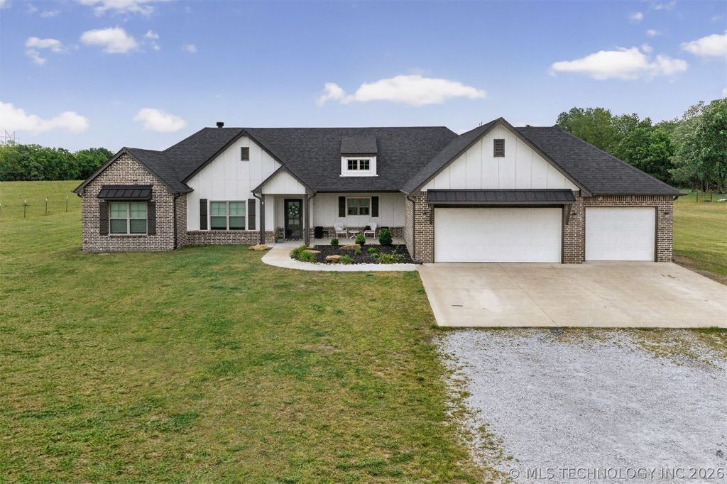 23205 S 4120 Road, Claremore, OK 74019