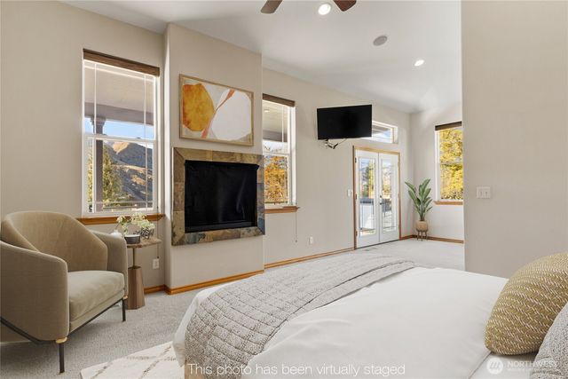 972 Highline Drive, East Wenatchee, WA 98802