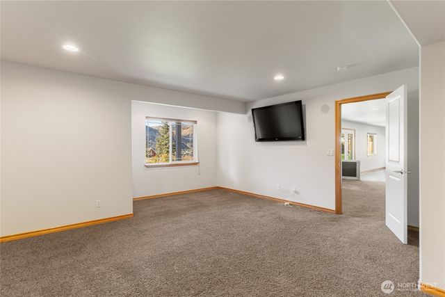 972 Highline Drive, East Wenatchee, WA 98802