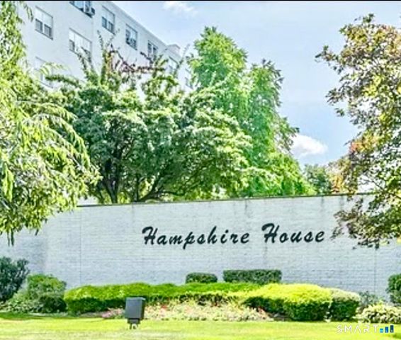 893 Farmington Avenue 2F, West Hartford, CT 06119