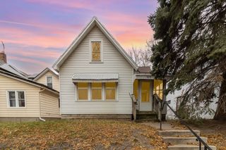 673 Jessamine Avenue E, Saint Paul, MN 55106