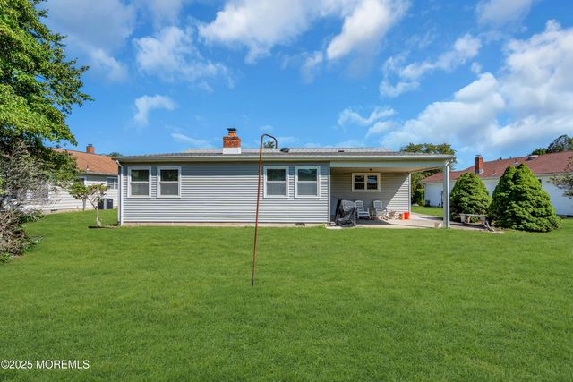 23 Fontana Street, Toms River, NJ 08757