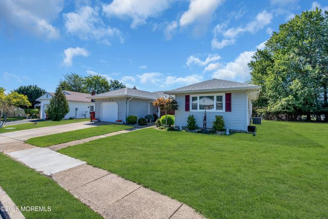 23 Fontana Street, Toms River, NJ 08757