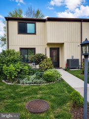 33 HASTINGS CT #33, Downingtown, PA 19335