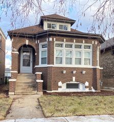 8325 S Perry Avenue, Chicago, IL 60620