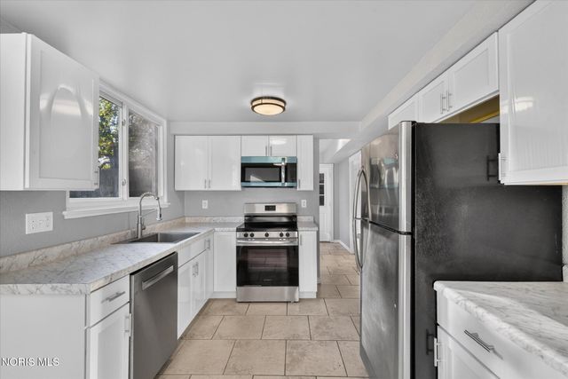 1206 Richland Street, Maumee, OH 43537