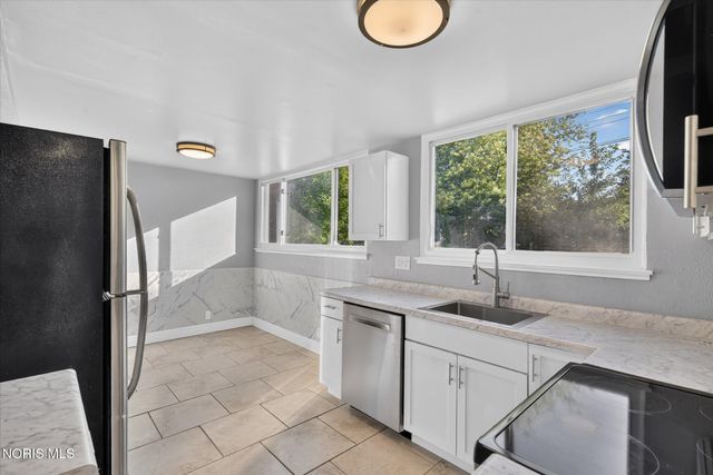 1206 Richland Street, Maumee, OH 43537