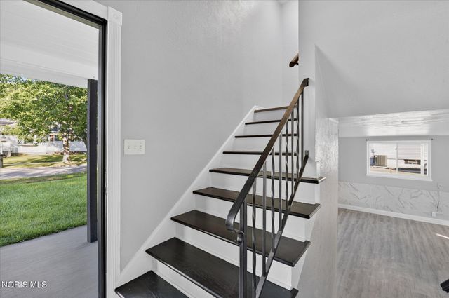 1206 Richland Street, Maumee, OH 43537