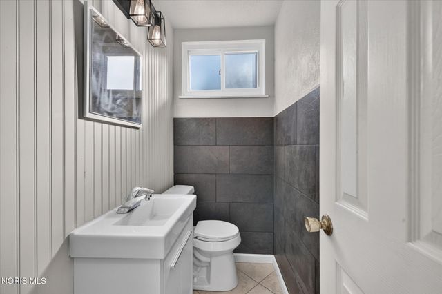 1206 Richland Street, Maumee, OH 43537