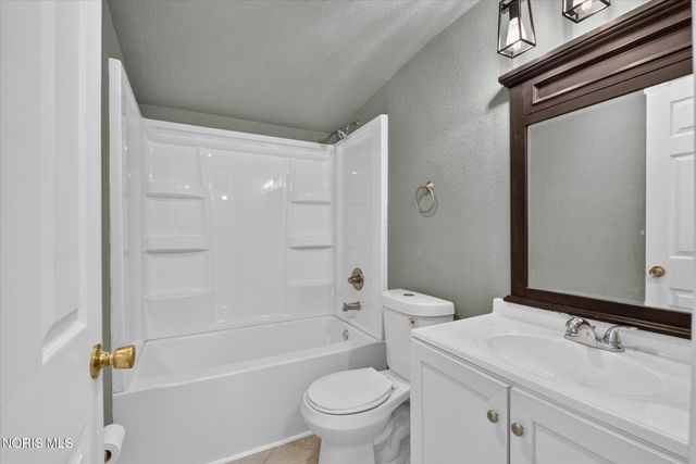1206 Richland Street, Maumee, OH 43537