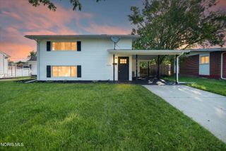 1206 Richland Street, Maumee, OH 43537