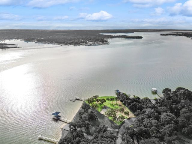 12420 Lake Forest Drive, Azle, TX 76020