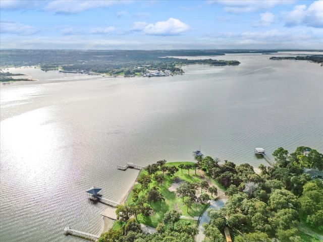 12420 Lake Forest Drive, Azle, TX 76020