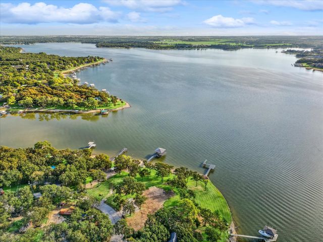 12420 Lake Forest Drive, Azle, TX 76020