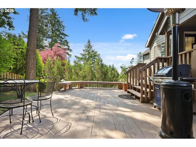 2311 FALCON Dr, West Linn, OR 97068