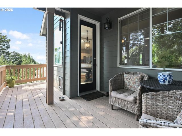 2311 FALCON Dr, West Linn, OR 97068