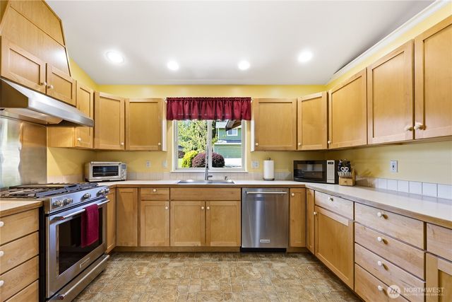 162 N Andrew Avenue, Port Townsend, WA 98368
