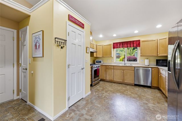 162 N Andrew Avenue, Port Townsend, WA 98368