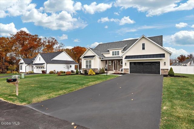 6 Essie Lane, North Greenbush, NY 12180