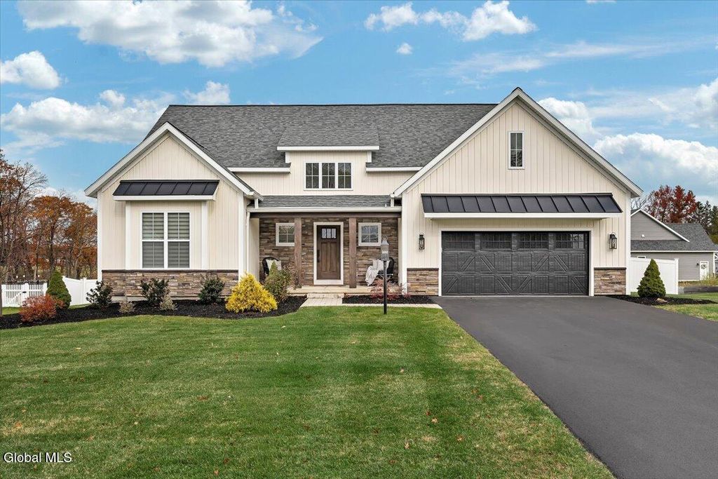 6 Essie Lane, North Greenbush, NY 12180