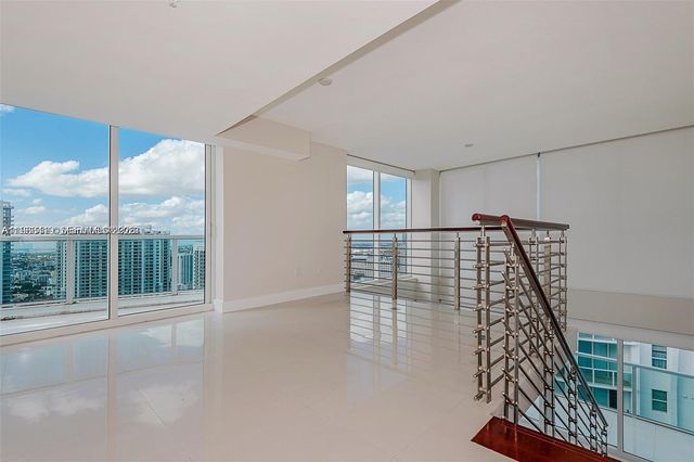 41 SE 5th St 2417, Miami, FL 33131