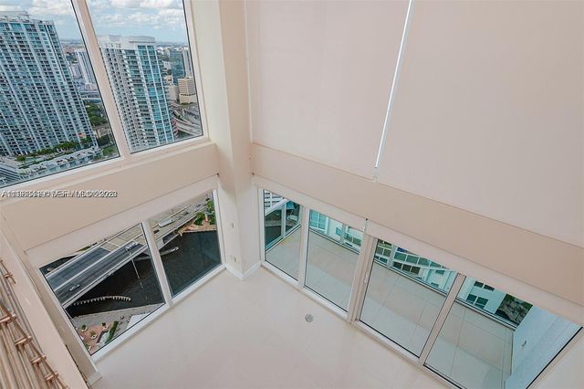 41 SE 5th St 2417, Miami, FL 33131