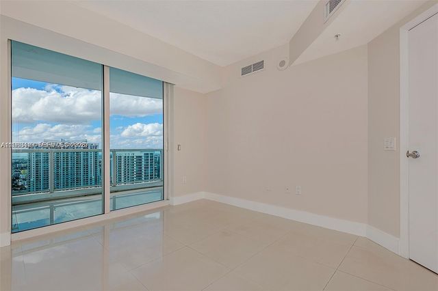 41 SE 5th St 2417, Miami, FL 33131