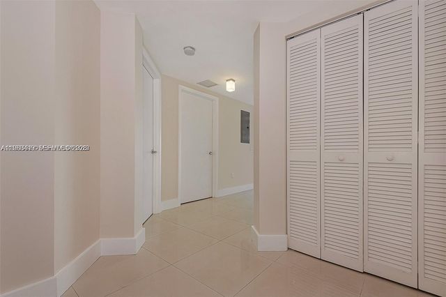 41 SE 5th St 2417, Miami, FL 33131