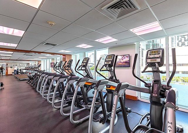 41 SE 5th St 2417, Miami, FL 33131