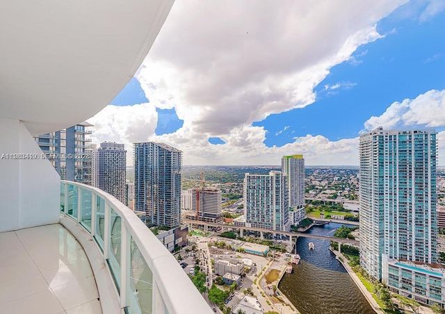 41 SE 5th St 2417, Miami, FL 33131