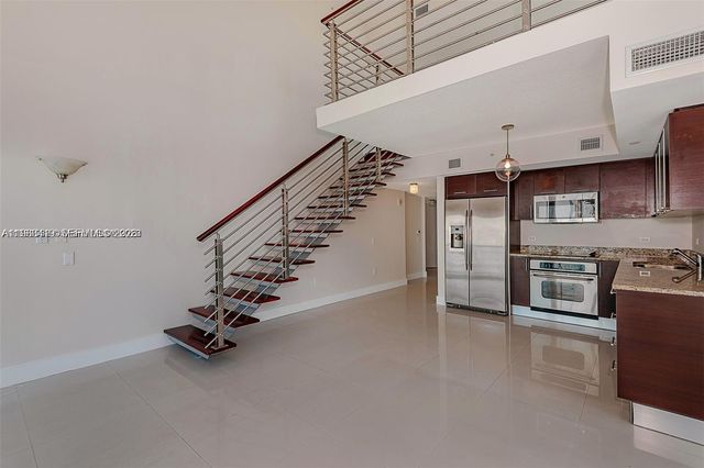 41 SE 5th St 2417, Miami, FL 33131