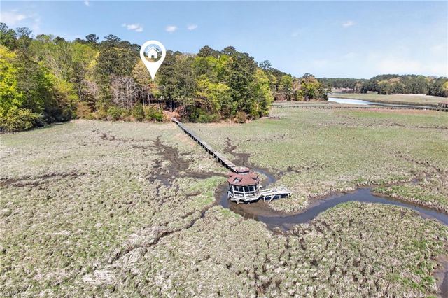 15489 Holly DR, Smithfield, VA 23430