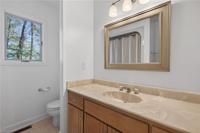 15489 Holly DR, Smithfield, VA 23430