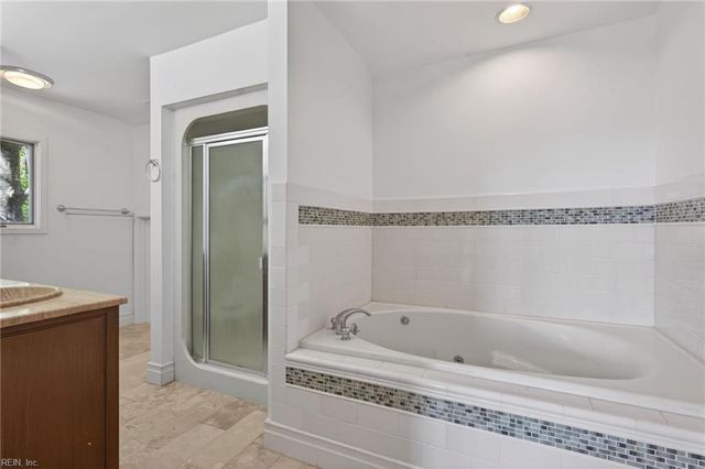 15489 Holly DR, Smithfield, VA 23430