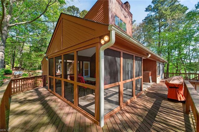 15489 Holly DR, Smithfield, VA 23430