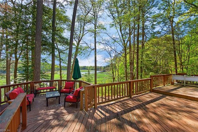 15489 Holly DR, Smithfield, VA 23430