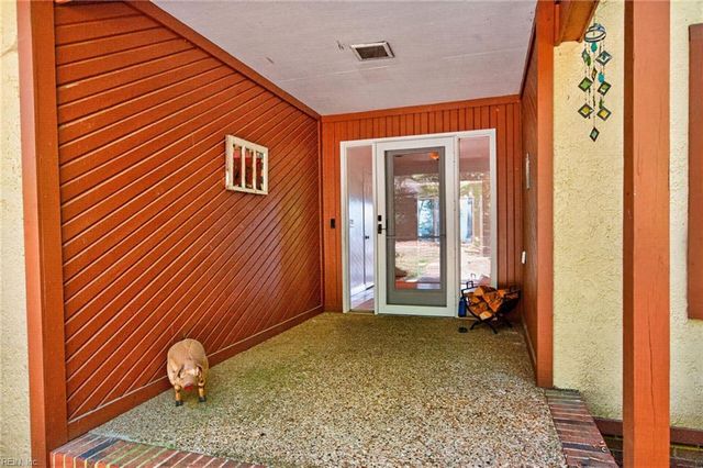 15489 Holly DR, Smithfield, VA 23430