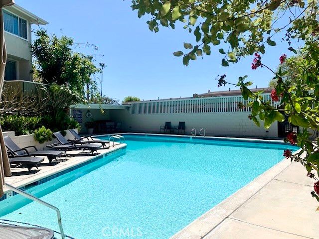 462 Seaward Road, Corona Del Mar, CA 92625