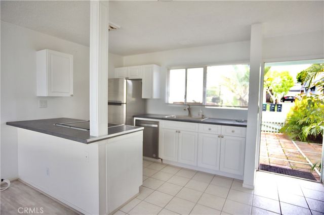 462 Seaward Road, Corona Del Mar, CA 92625