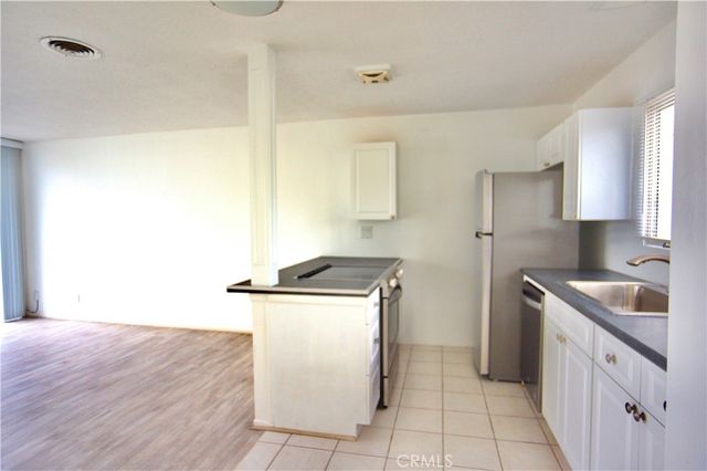 462 Seaward Road, Corona Del Mar, CA 92625