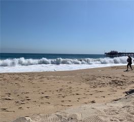 462 Seaward Road, Corona Del Mar, CA 92625