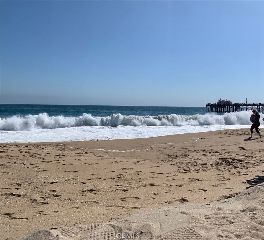 462 Seaward Road, Corona Del Mar, CA 92625