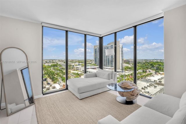 5252 NW 85th Ave 911, Doral, FL 33166